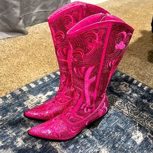 Helen & Heart Hot Pink Sequin Boots Size 8
